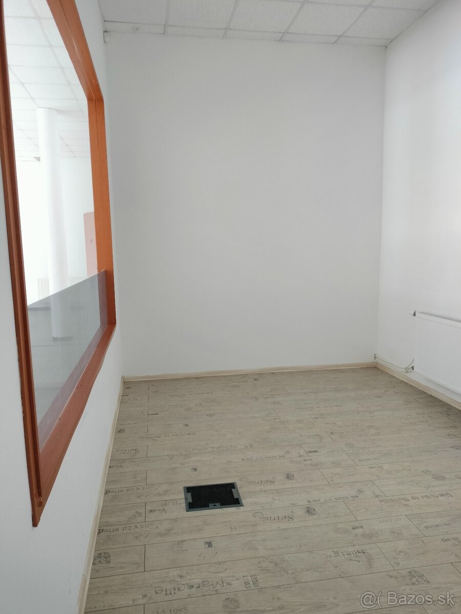 Predajňa v Barci, znížená cena - 10