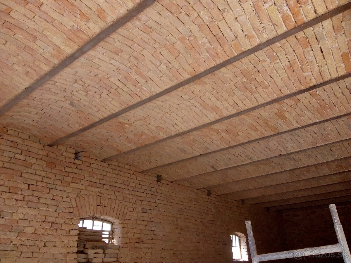 Pieskovanie kameňa, betónu a tehál - 10