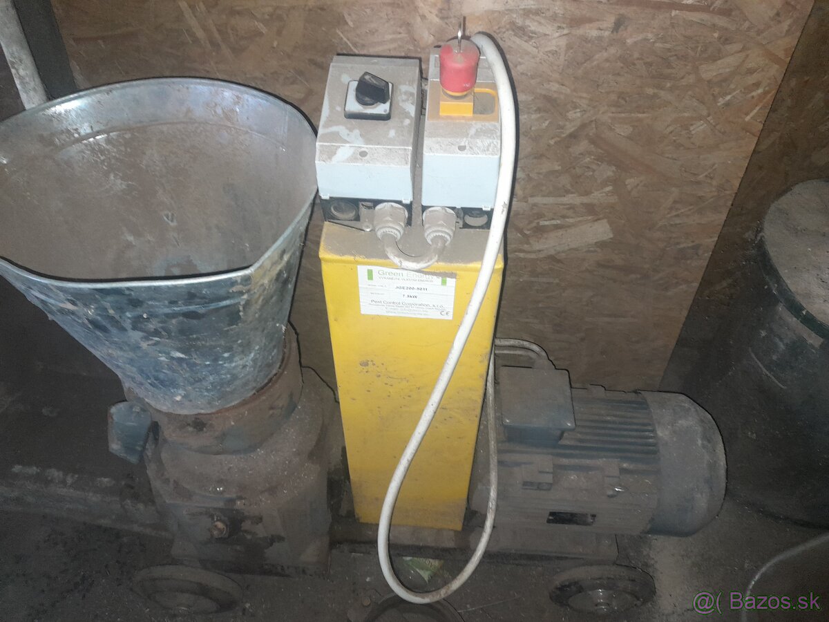 Briketovacie a drviace stroje - 10