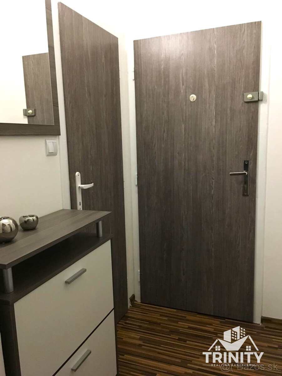 Na prenájom zariadená garsónka v Nových Zámkoch - 10