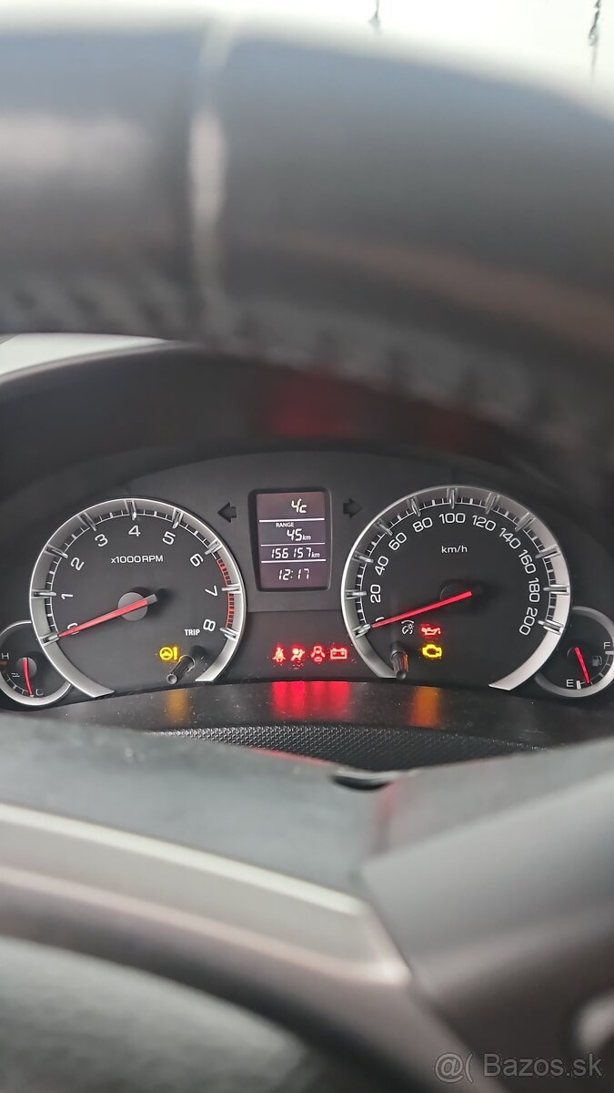 Predám SUZUKI swift 1.3 benzin - 10