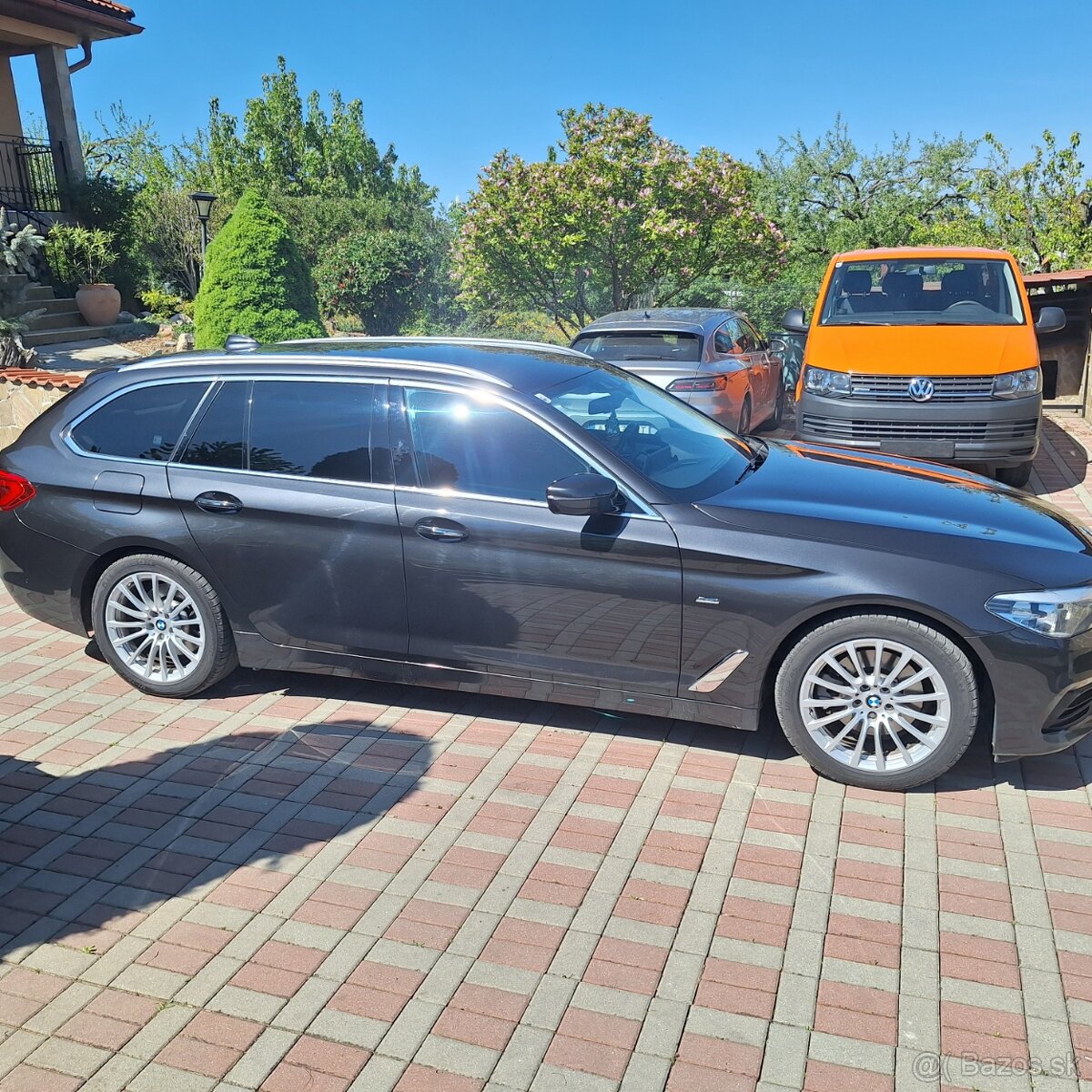 BMW Rad 5 Touring 520d xDrive A/T Sport Line TOP CENA - 10