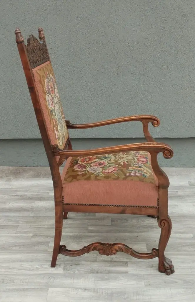 Kreslo renesančné. - 10