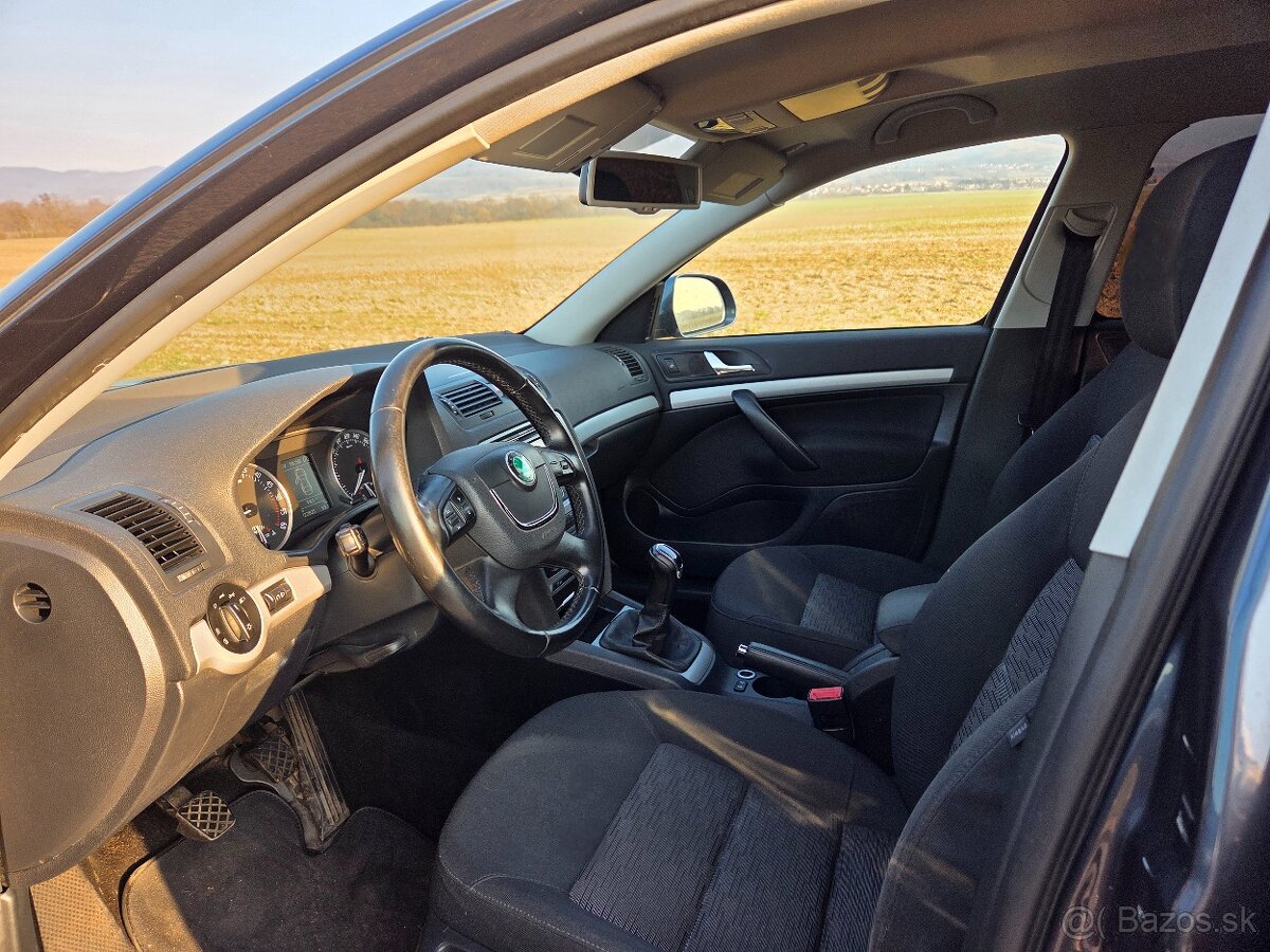 ŠKODA OCTAVIA 2 FACELIFT 1,6 TDI 77KW - 10