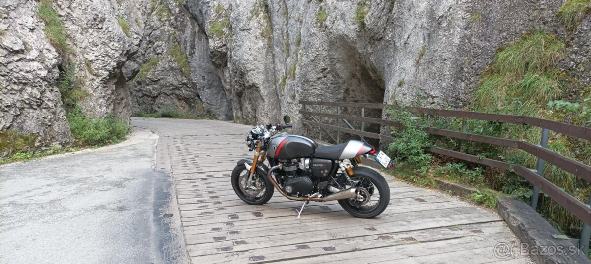 Predám TRIUMPH TRUXTON RS 1200 - 10