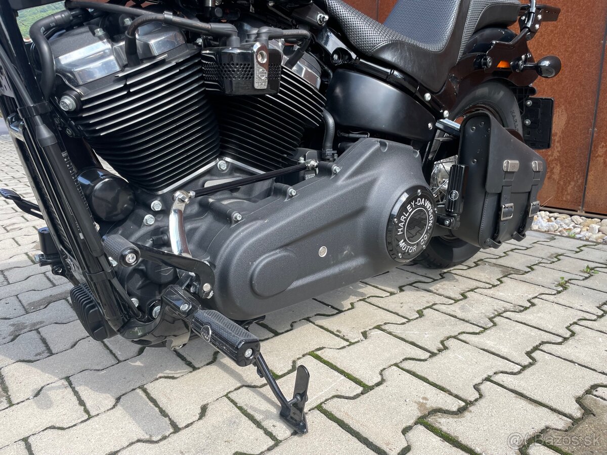 Harley-Davidson Street Bob 107 - 10