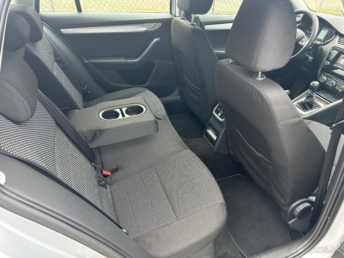 ŠKODA OCTAVIA III COMBI 2.0TDI AMBITION - 10