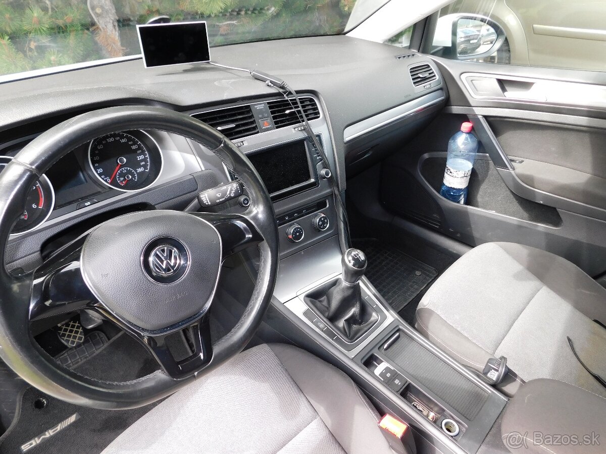 VW Golf Variant 1,6 TDI 153 000km - 10