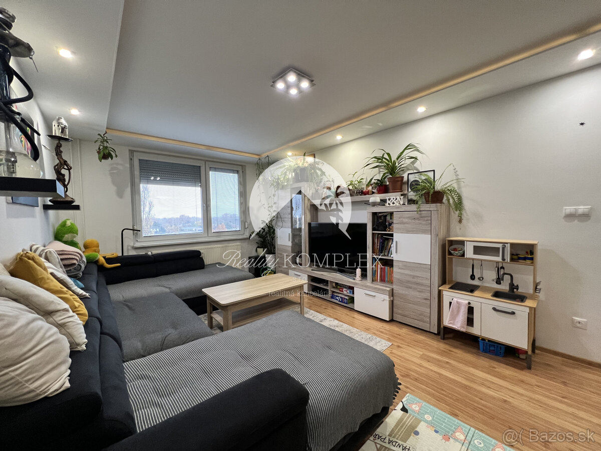 Reality KOMPLEX s.r.o. ponúka na PREDAJ krásny 2-izbový byt - 10