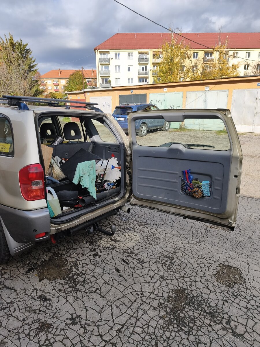 Toyota RAV4 2.0 D-4D, r.v. 2002 - 10