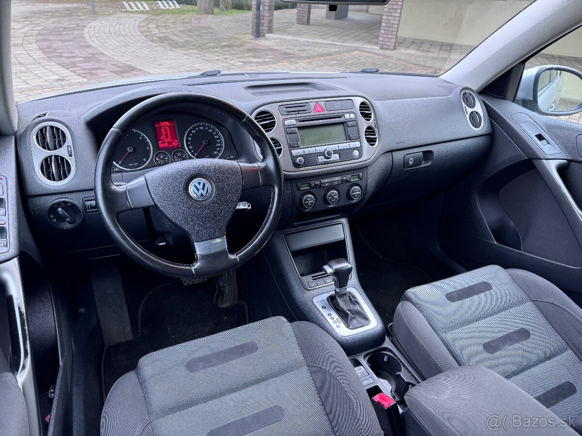 Volkswagen Tiguan 2,0 TDI DSG - 10