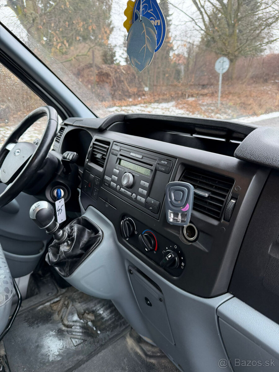 Ford Transit – 6 míst, klima, tempomat, dobrý stav - 10