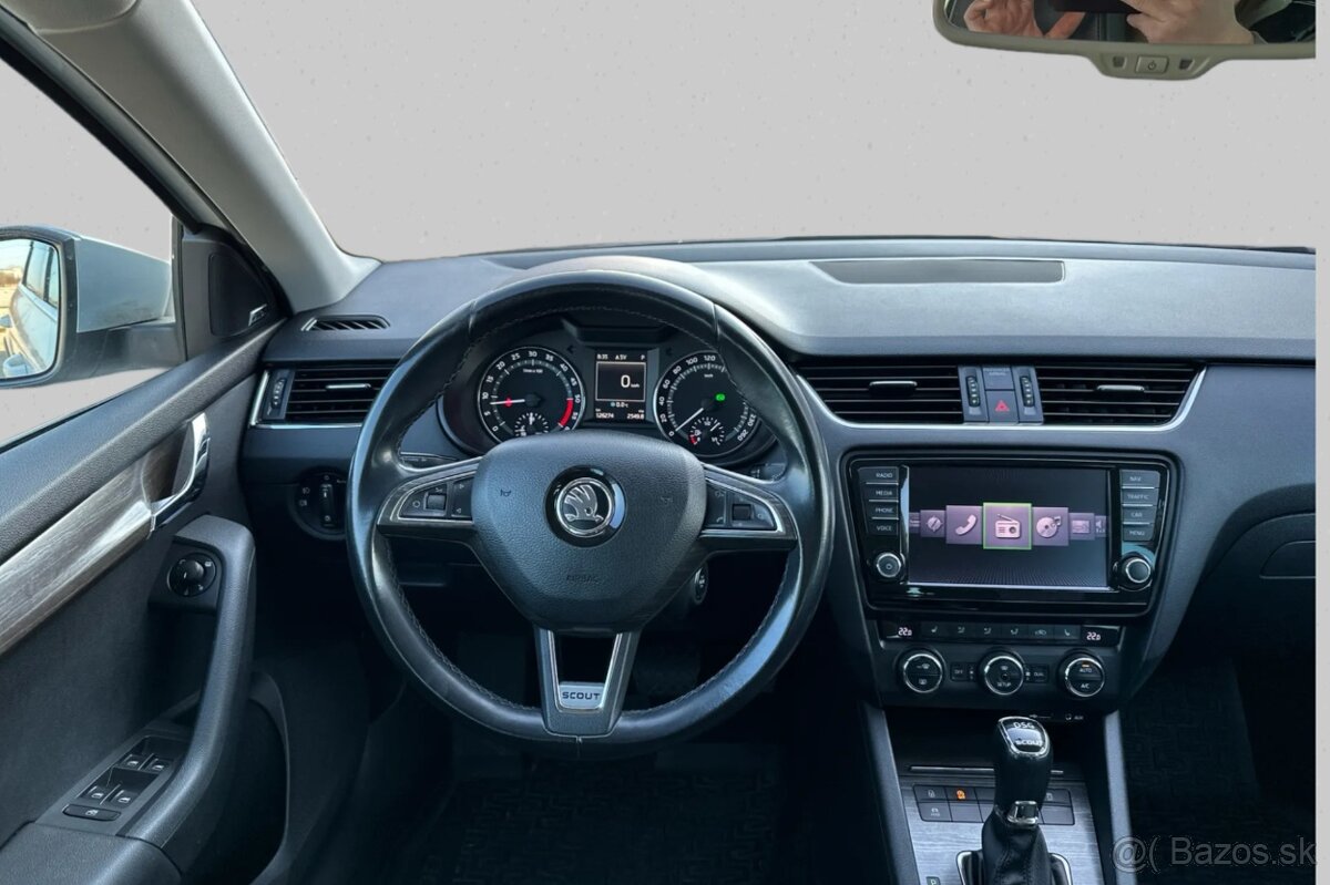 Škoda Octavia Combi SCOUT2.0 TDI DSG 4x4 - 10
