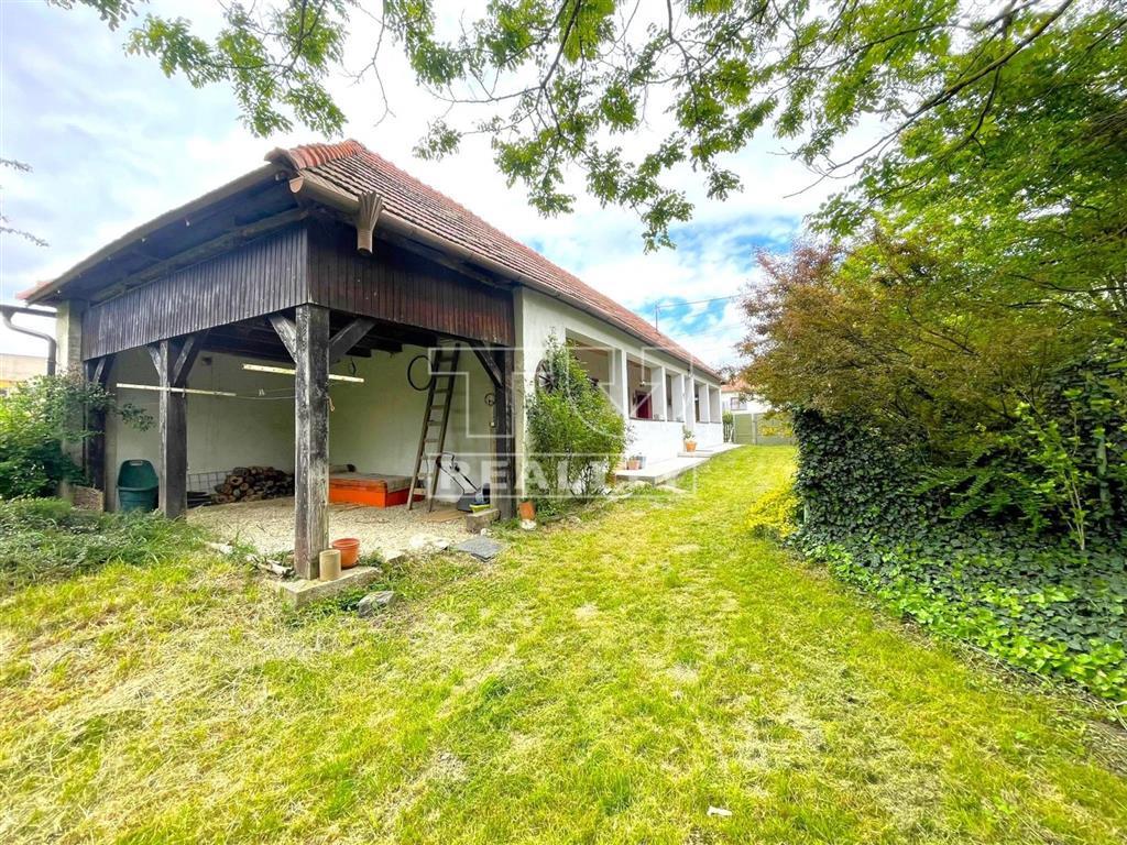 REZERVOVANÉ. Na predaj rodinný dom v Beladiciach časť... - 10