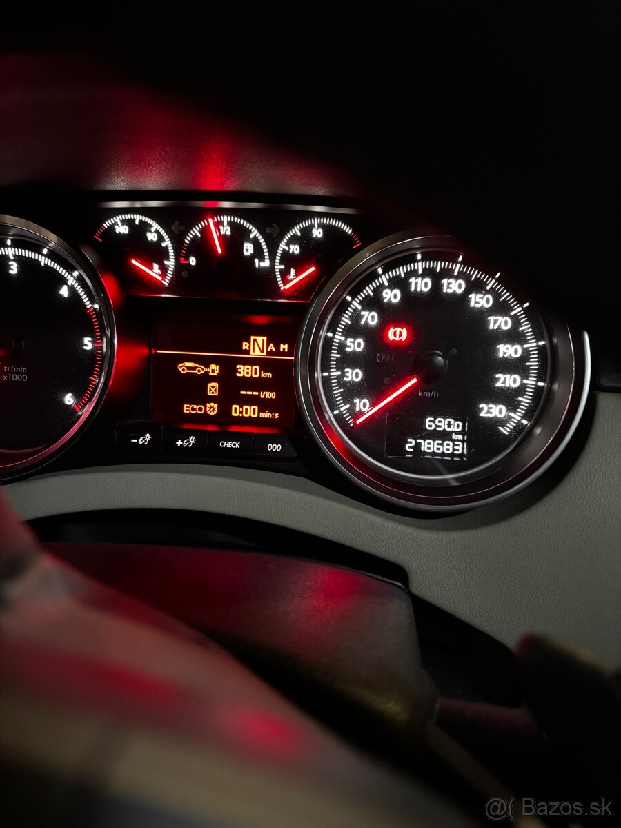 Peugeot 508 SW 1.6 e-HDi FAP BMP6 STT - 10