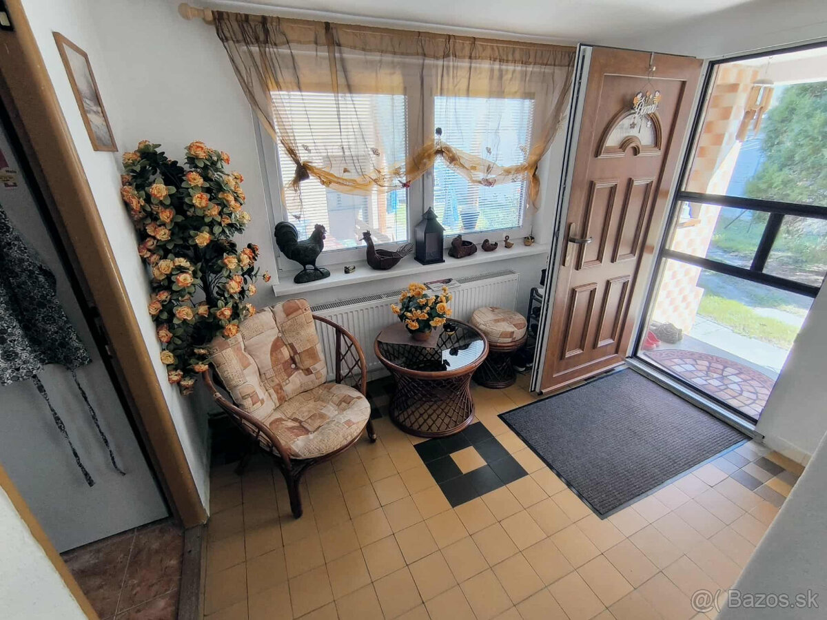 ‼️RODINNÝ DOM - S KRÁSNYM POZEMKOM NA PREDAJ, BYSTRIČANY - - 10