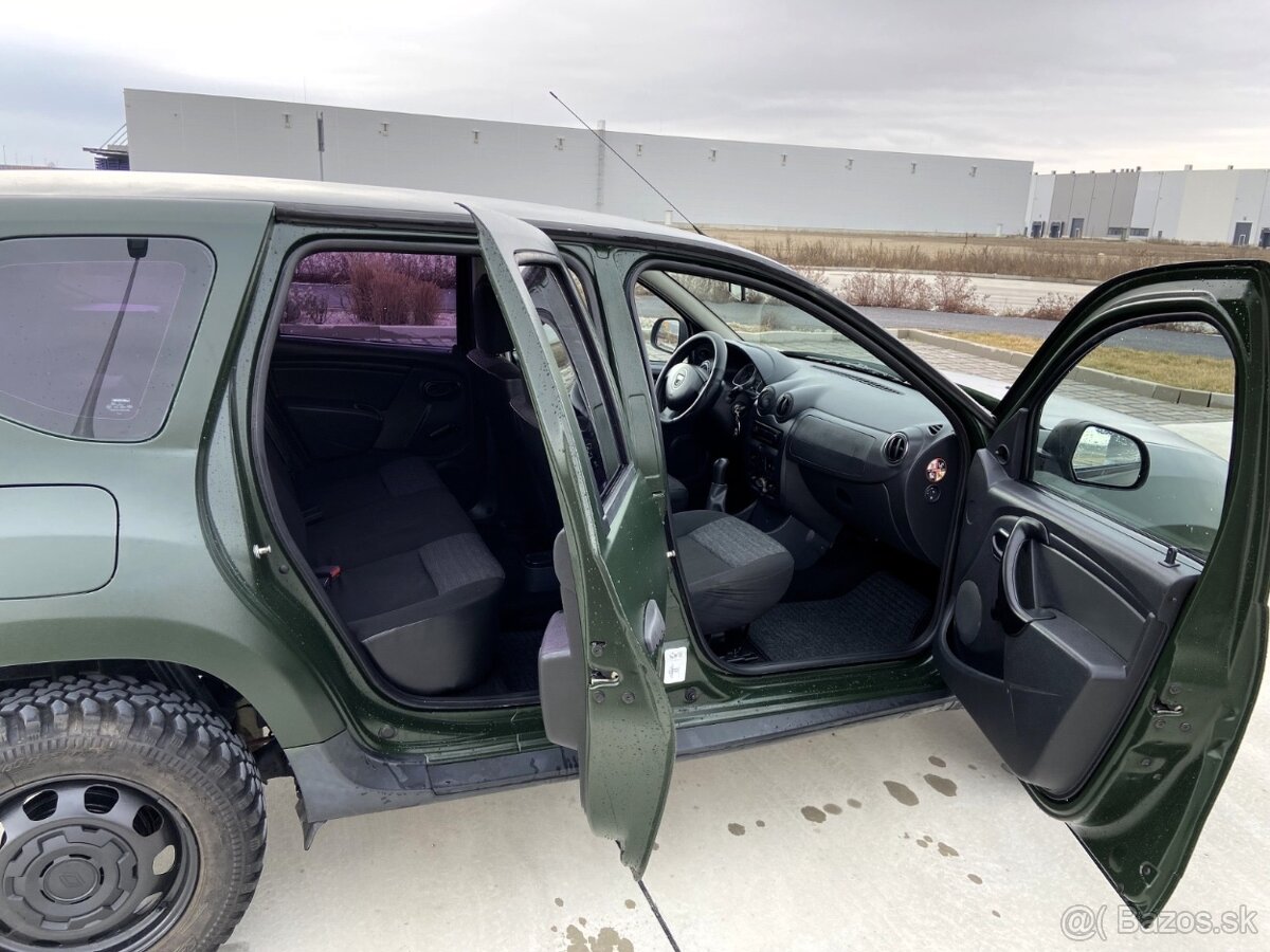 DACIA DUSTER 1.6i 16V - 10