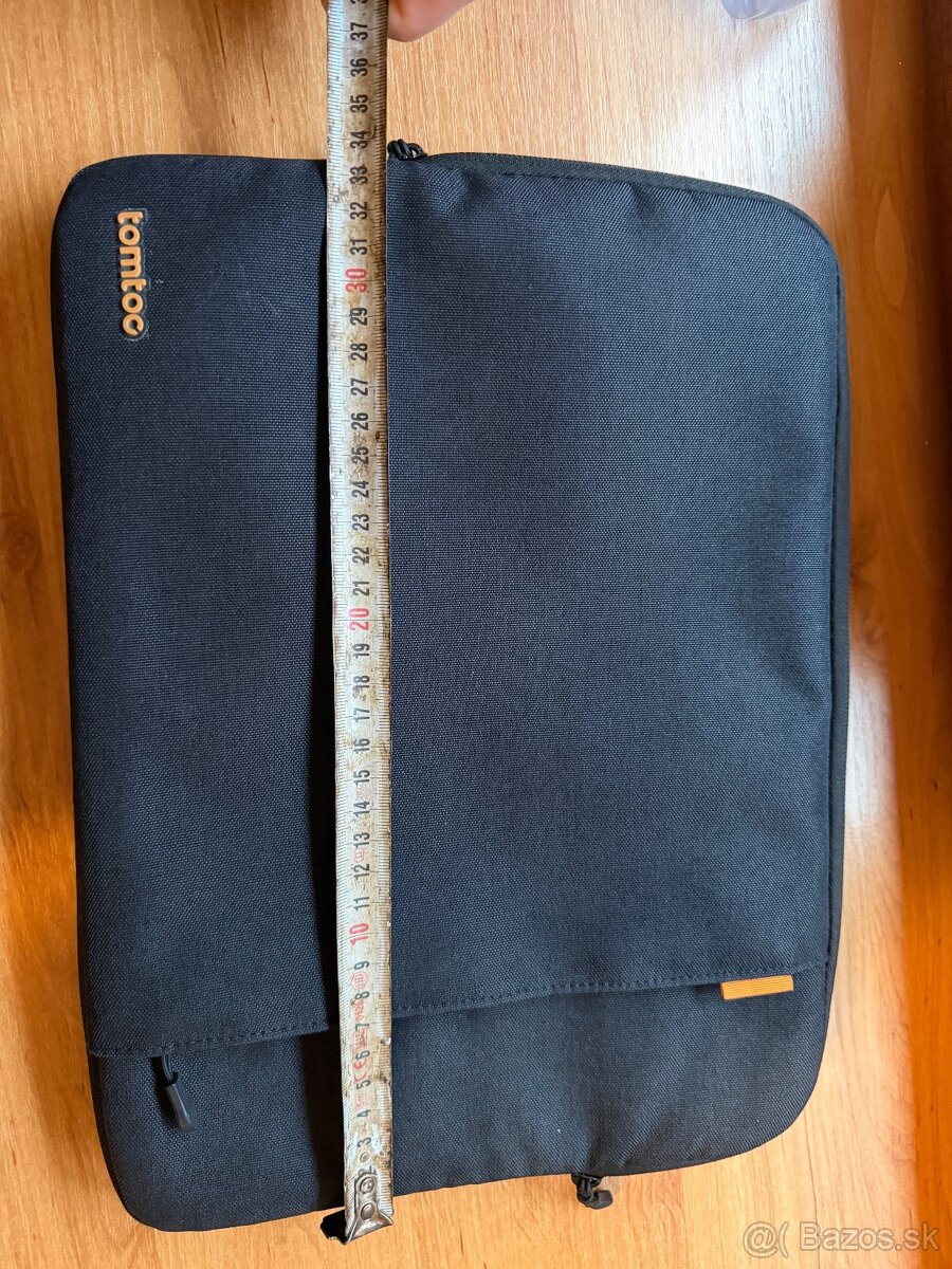 Tomtoc čierne púzdro na notebook - 10