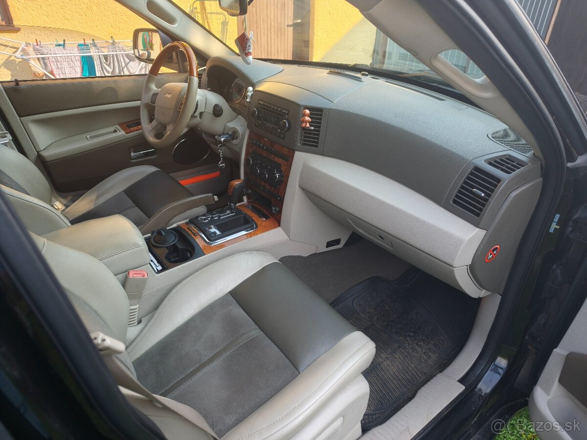 Jeep Grand Cherokee - 10