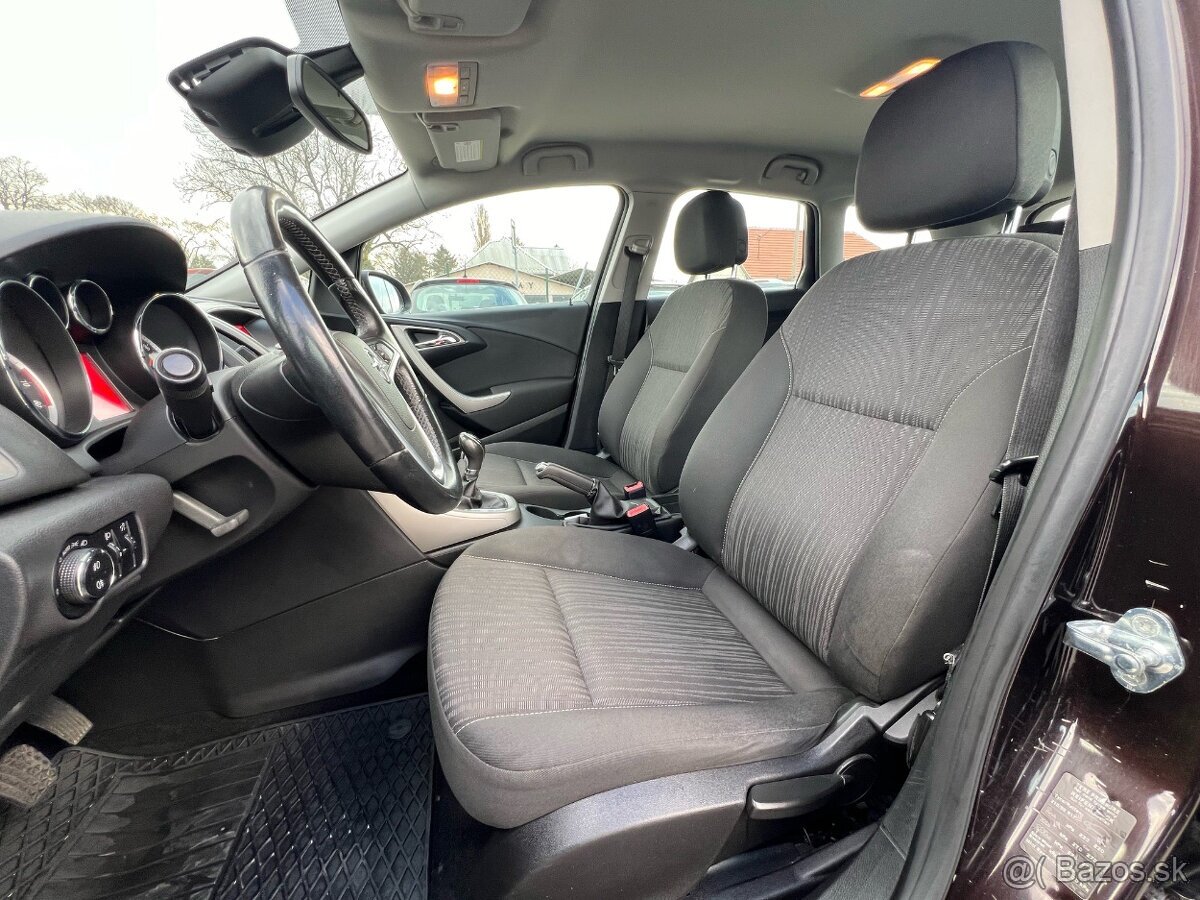 Opel Astra 1.4T benzín, 103kW, MT/6, rok:04.2012. - 10