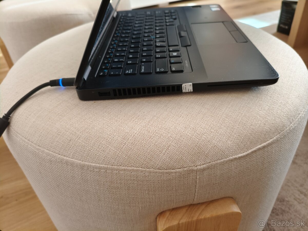 Dell Latitude E5470 - 10