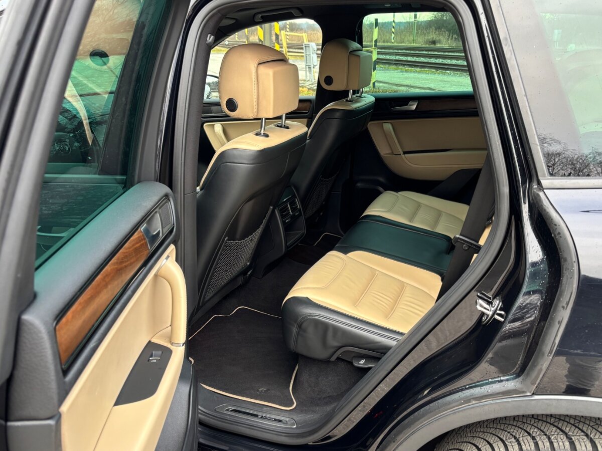Volkswagen Touareg 3.0TDI Exclusive - 10