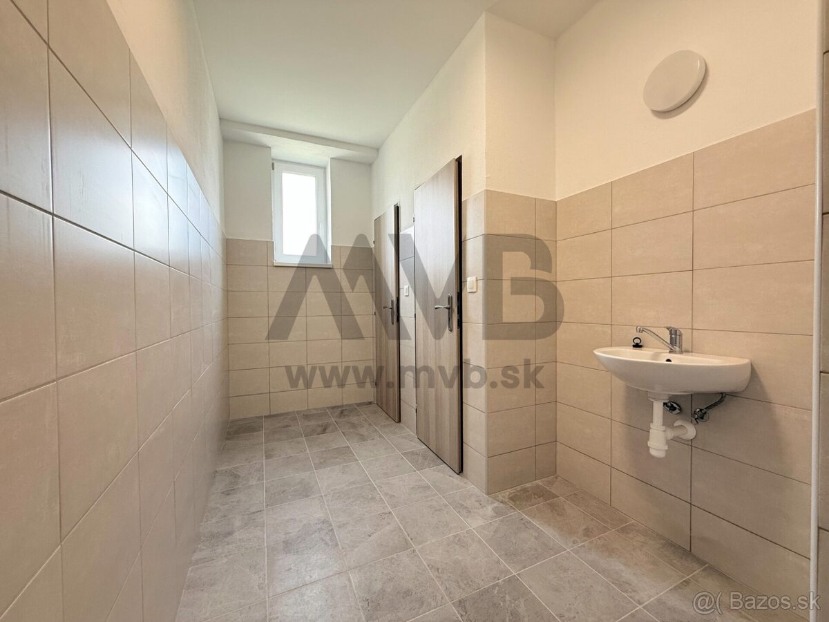 ADMINISTRATÍVNO-SKLADOVÉ CENTRUM 456 m² V HURBANOVE - 10