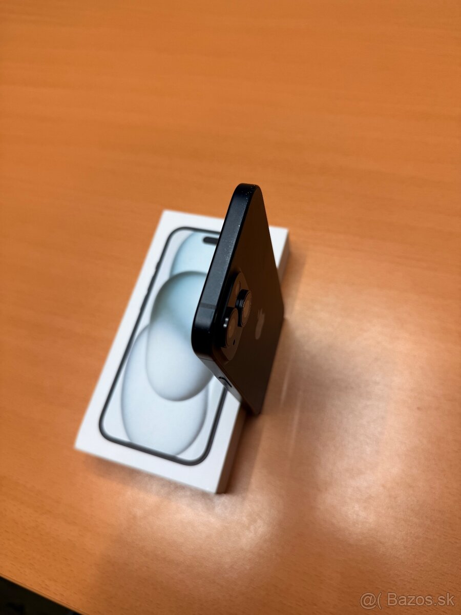 iPhone 15, Black, 128gb - 10