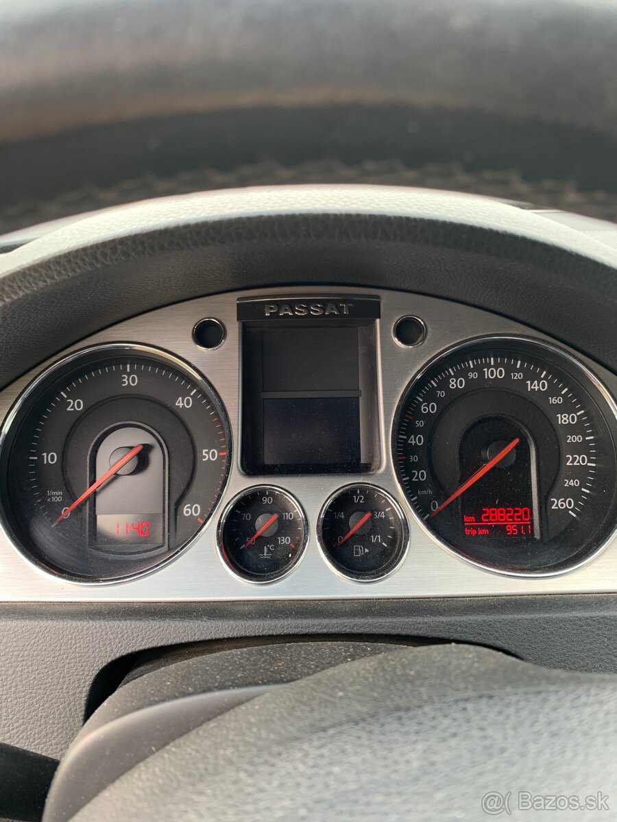 Volkswagen Passat B6 - 10