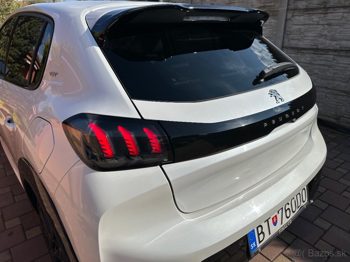 2021 Peugeot 208 GT - 10