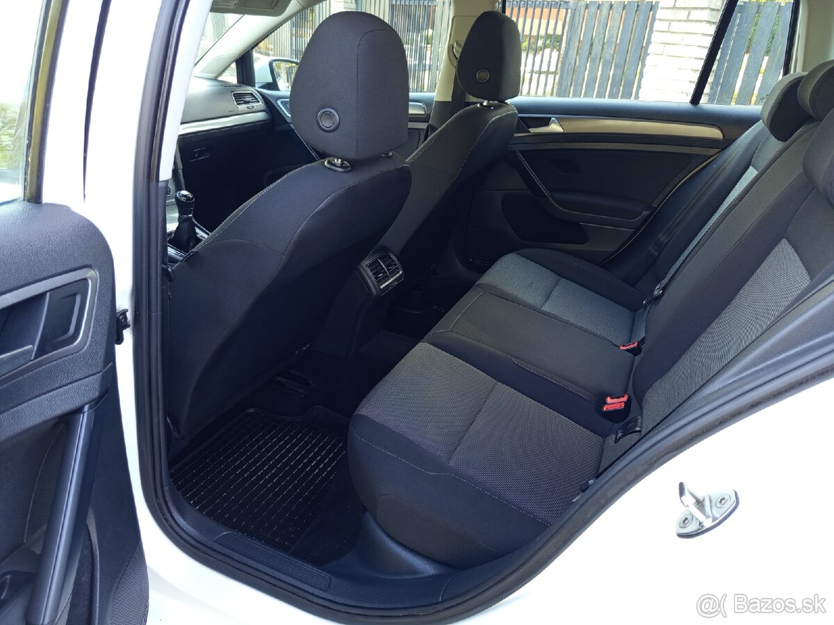 Volkswagen Golf VII Variant 1.6TDi - 10