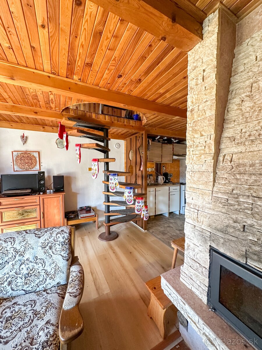 Útulná chata v rekreačnej lokalite Ružiln Zlatník - 10