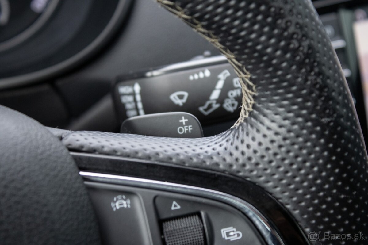 Škoda Octavia Combi 2.0 TDI RS DSG 12/2016 - 10