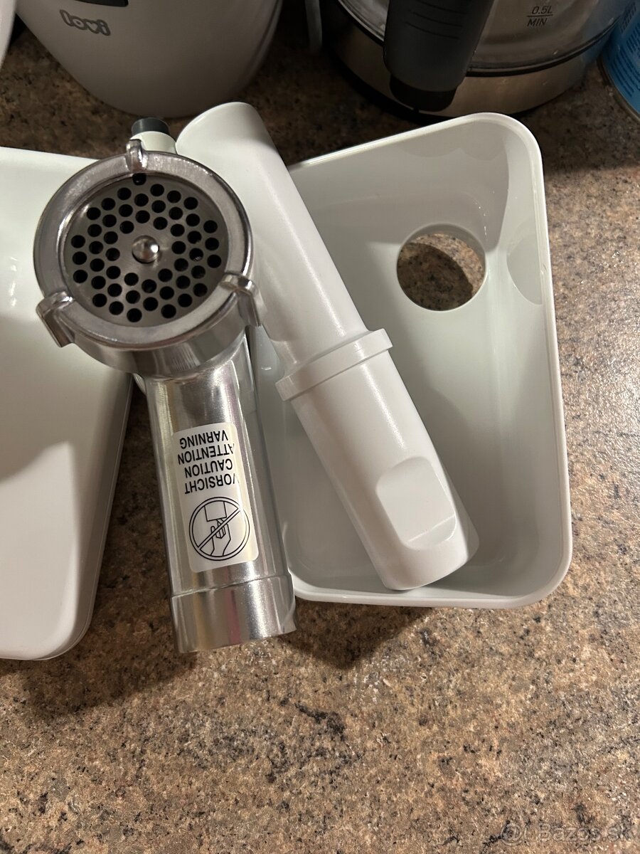 Kuchynský robot - 10