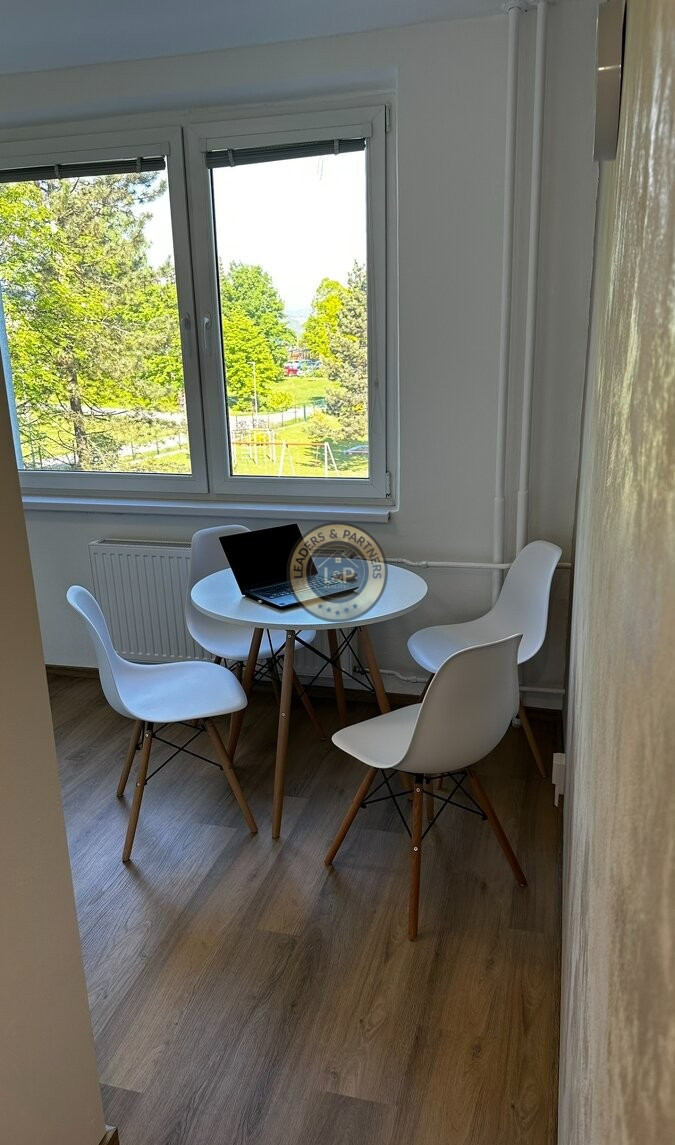 NA PREDAJ - Zrekonštruovaný 2-izbový byt - STARÁ ĽUBOVŇA - 10