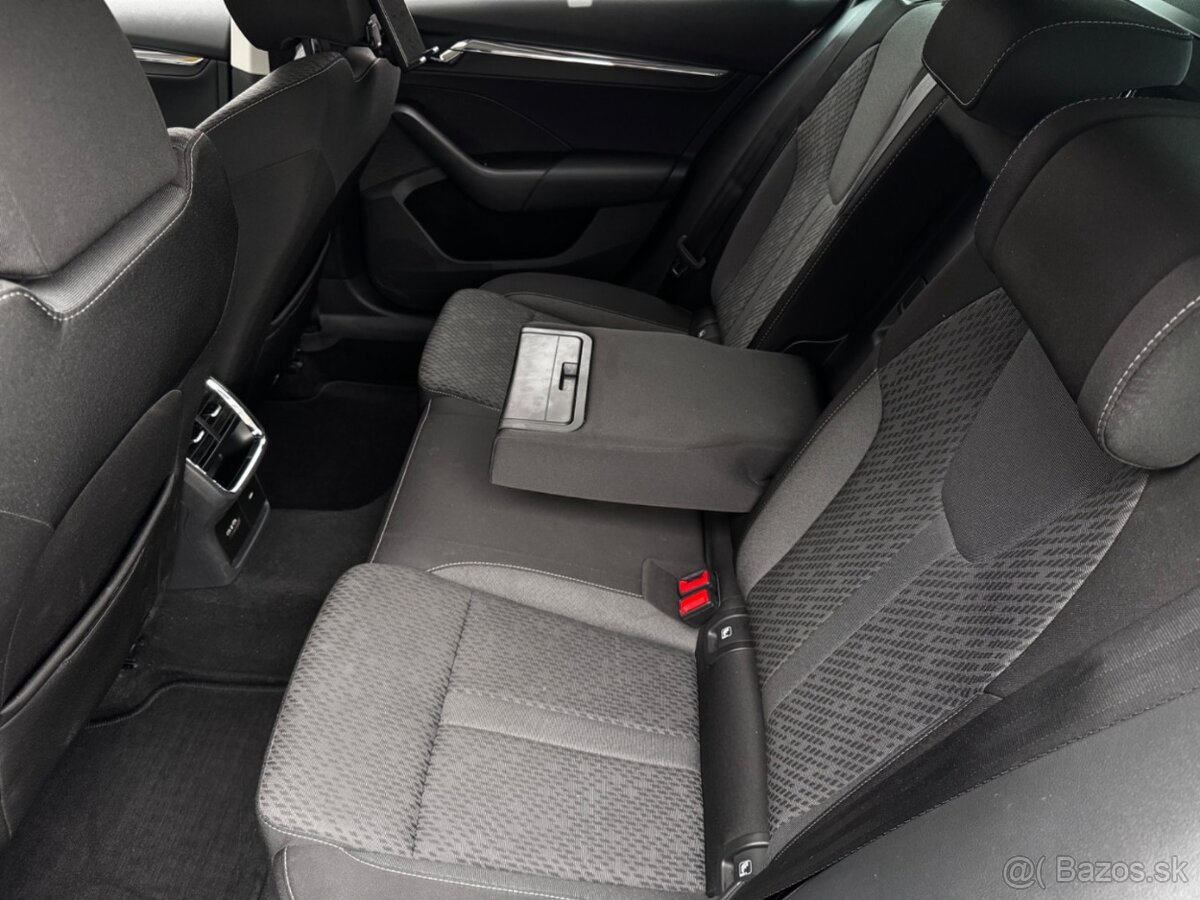 Škoda Octavia Combi 2.0 TDI SCR Style DSG - 10