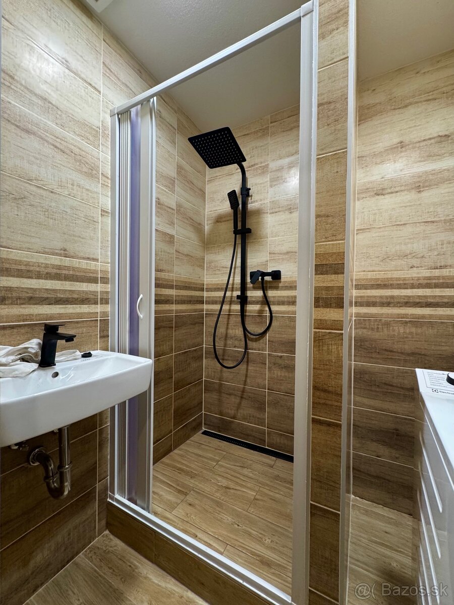 2-izbový byt v centre po rekonštrukcii na prenájom - 10