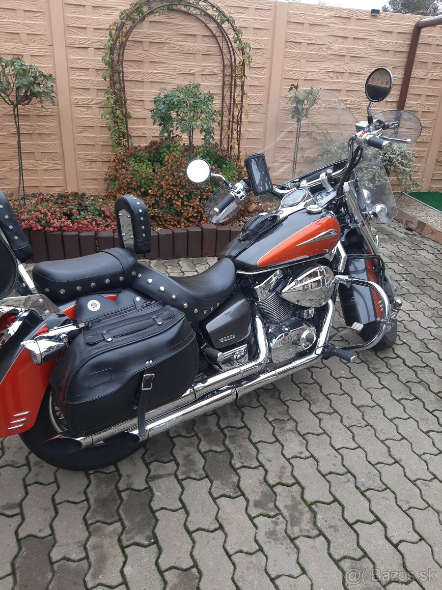 Honda Shadow VT 750 - 10