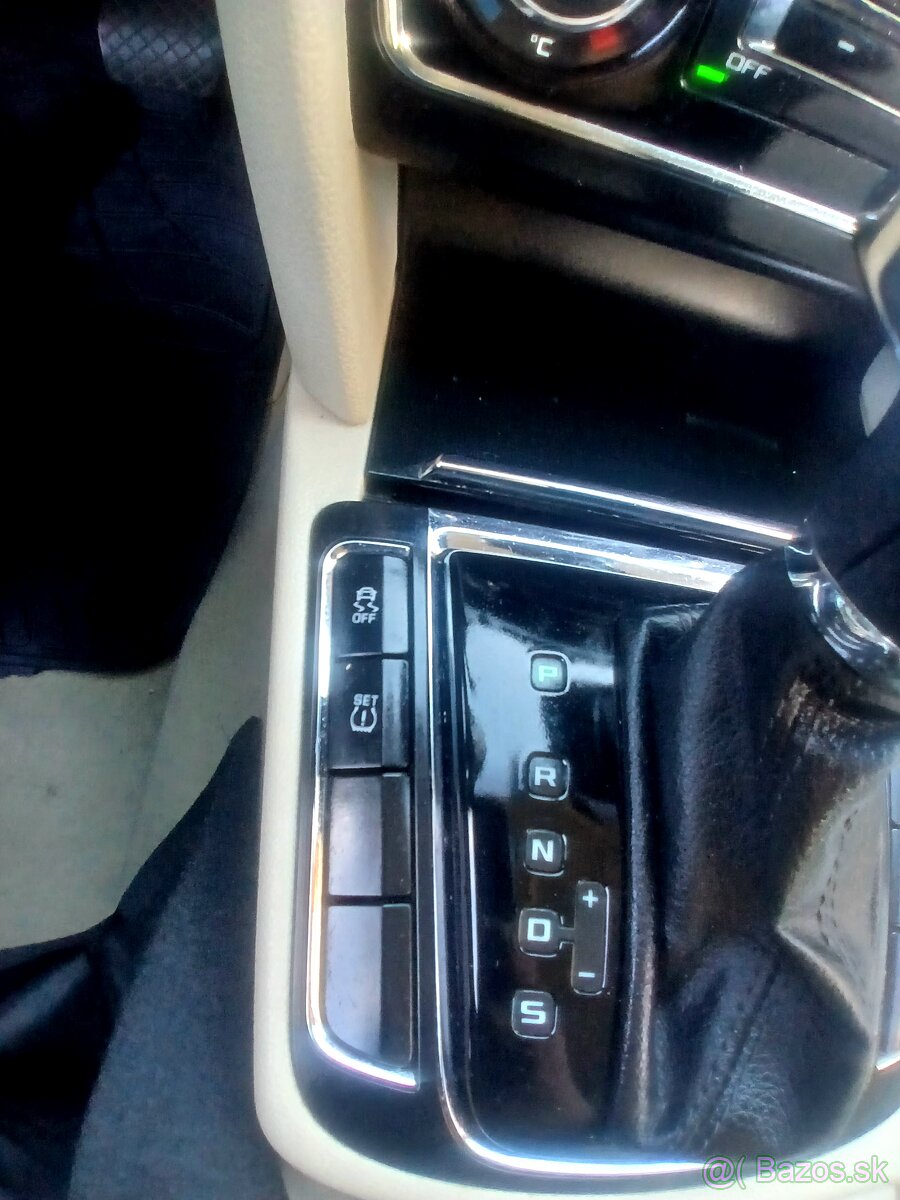 Škoda Superb,MAX2,0 TD.CR 103KW. 4x4,R.v.2013,Naj.227 tis km - 10