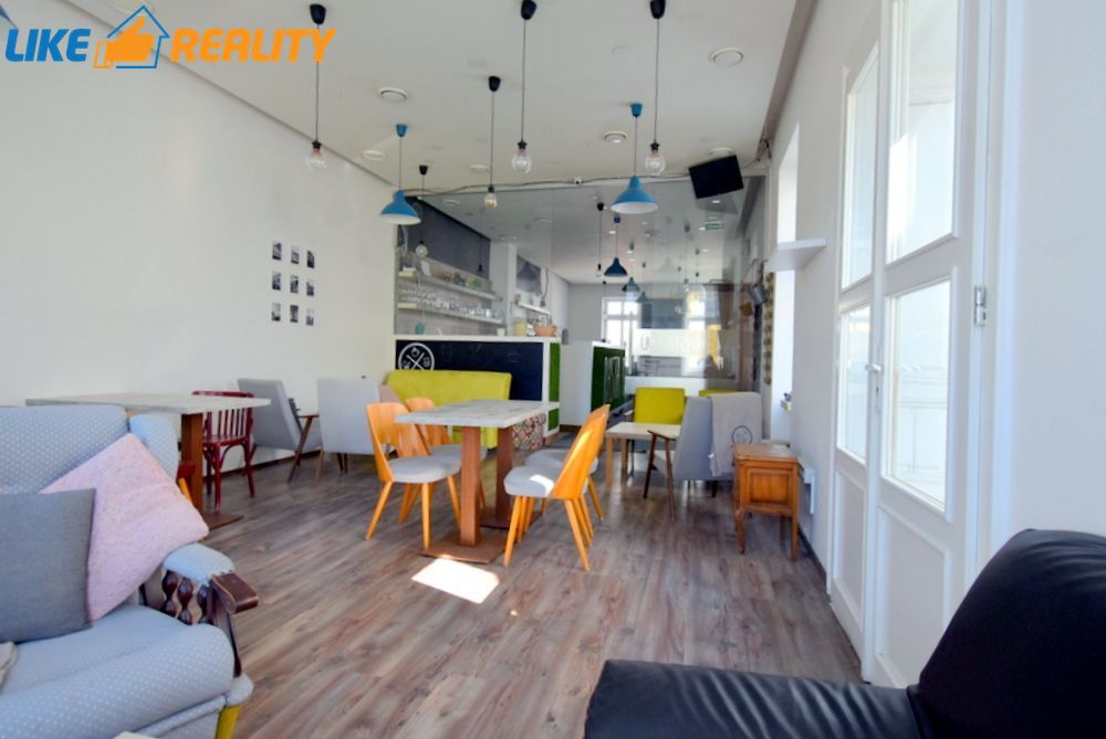 Prenájom komerčných priestorov, Martin – pešia zóna - 10