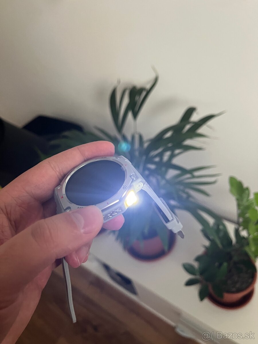 Strieborné smart hodinky s Amoled displejom - 10