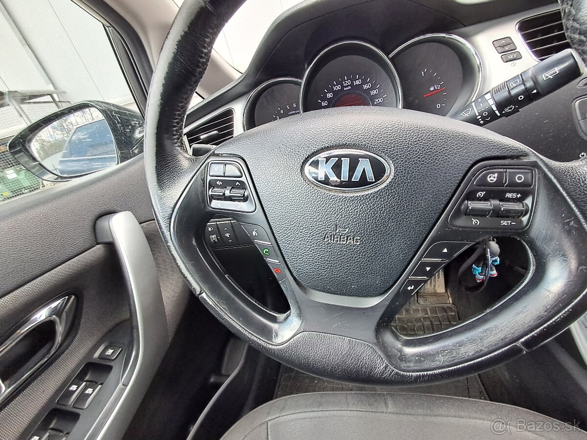 Kia Ceed SW, 1.6 crdi - 10