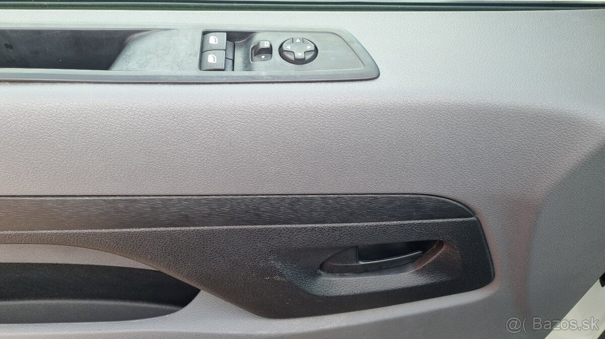 Peugeot Expert Traveller 2,0HDI, 90kw, M6 - 10