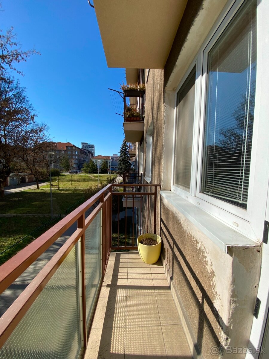 NA PRENÁJOM 3-IZBOVÝ BYT S BALKÓNOM, UL. TYRŠOVO NÁBREŽIE - 10