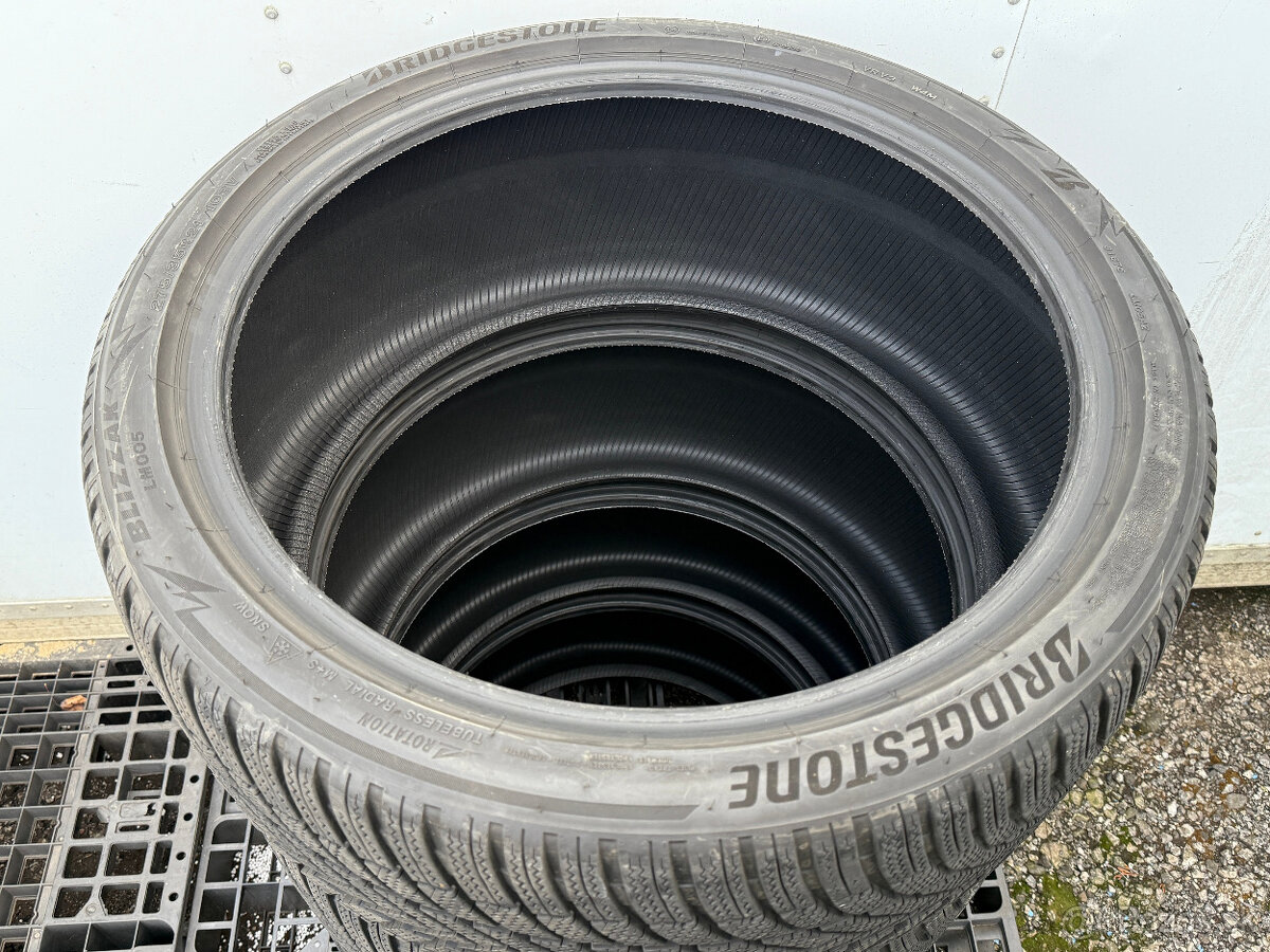 PREDÁM 4 kusy zimné pneumatiky BRIDGESTONE 275/35 R21 103V - 10