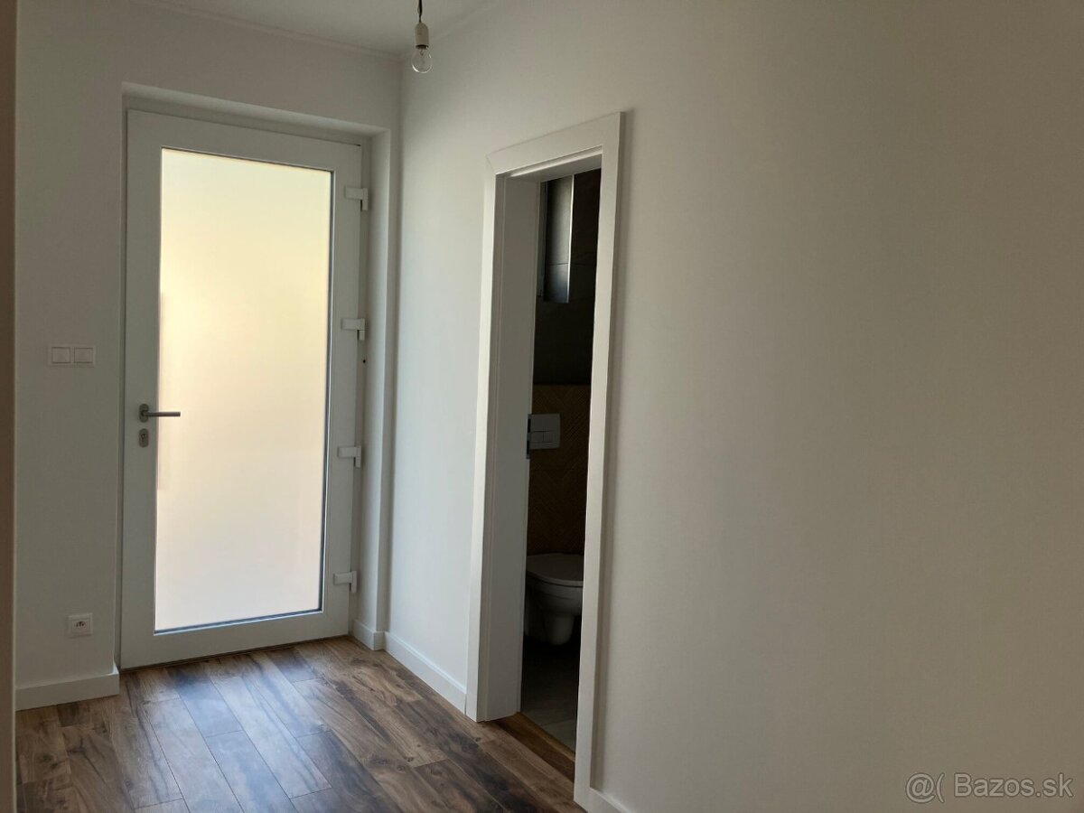 Nízkoenergetický veľkometrážny rodinný dom na kľúč - 10