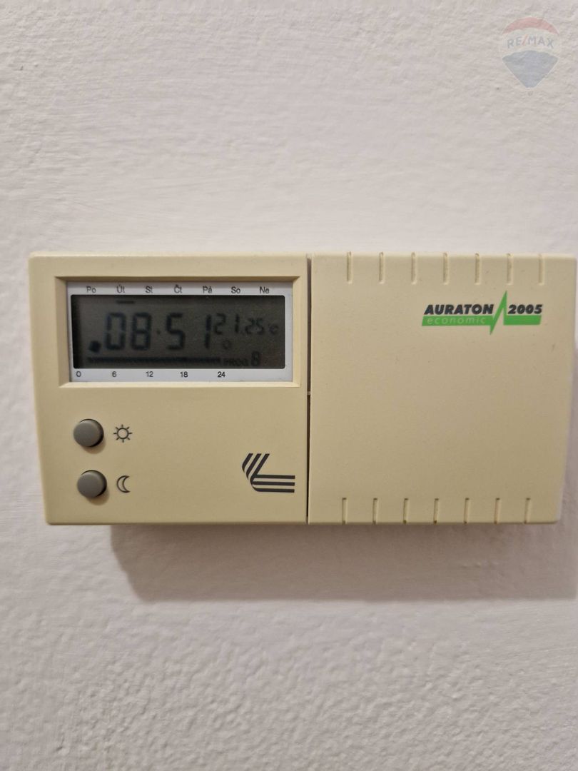 Prenájom, 2izb. byt Nitra - 10