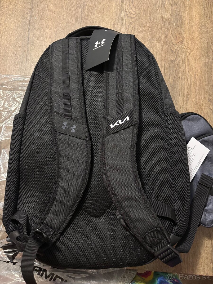 Under armour batoh a ladvinka - 10