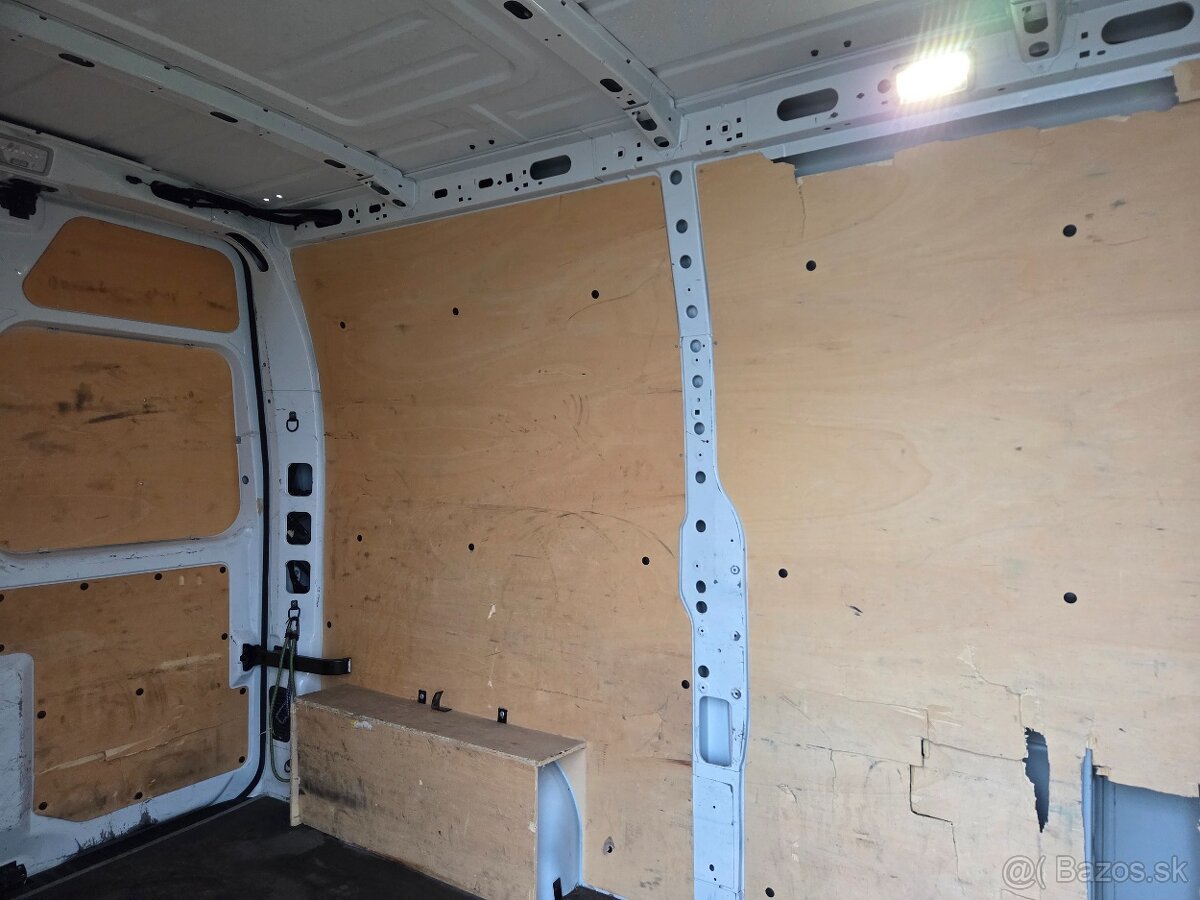 Opel Movano 2.3 CDTi - 10