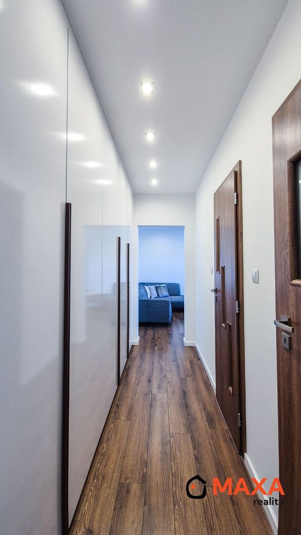 TROJIZBOVÝ BYT SÍDLISKO ŽABNÍK PRIEVIDZA - 10